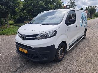 skadebil bedrijf Toyota Proace 1.6 D-4D cool comf. 2018/6
