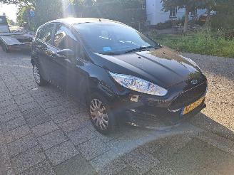 krockskadad bil auto Ford Fiesta 1.0i style essential 2017/3