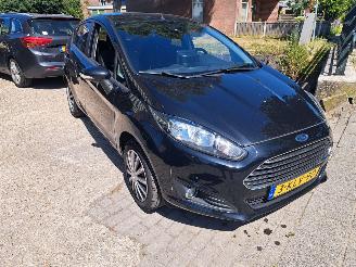 Auto incidentate Ford Fiesta 1.0i champion 2013/3