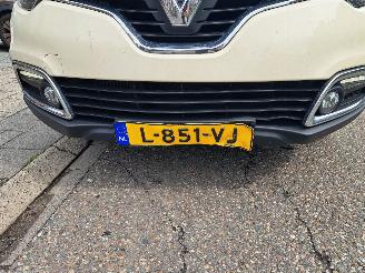 Renault Captur 0.9 tce dynemique picture 4