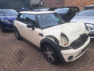 skadebil auto Mini One 1.4i 2010/1