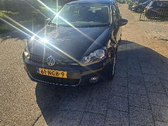 damaged passenger cars Volkswagen Golf 1.2 TSI High Line 2010/8