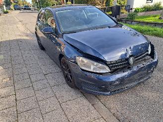 damaged passenger cars Volkswagen Golf 1.4 TSI 90kw 2013/3
