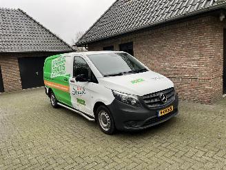 krockskadad bil bedrijf Mercedes Vito 109 CDI LANG AIRCO 2019/5