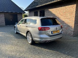 Vaurioauto  passenger cars Volkswagen Passat 1.4 TSI GTE HYBRID NAVI 2016/12