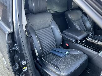 Landrover Discovery 3.0 TD6 FIRST EDITION (GRIJS KENTEKEN) picture 4