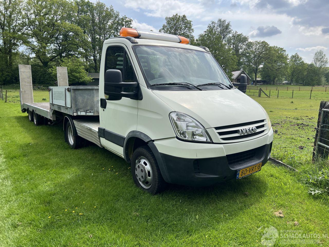 Iveco Daily 40C18 300 BE TREKKER EN VELDHUIZEN AANHANGER P31-5A