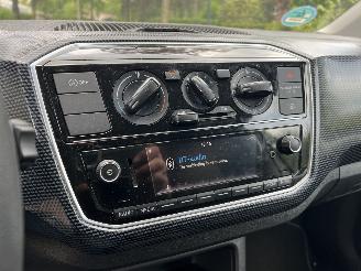 Volkswagen Up! 1.0 BTM MOVE UPi AIRCO picture 17