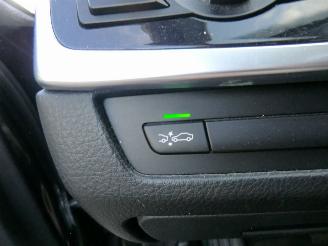 BMW 5-serie 525d High Executive LEER AUTOMAAT picture 15