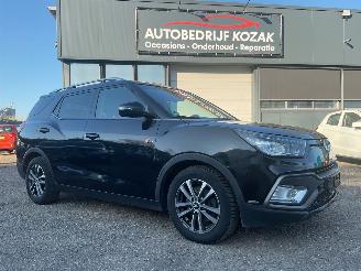 damaged passenger cars Ssang yong XLV 1.6 e-XDI Sapphire 4WD LEDER NAVI CRUISE AUTOMAAT 2018/9