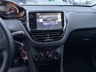 Peugeot 208 1.0 Pure Tech Access AIRCO PDC CRUISE picture 15