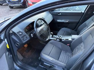 Volvo V-50 2.4i Edition AUTOMAAT AIRCO CRUISE picture 7