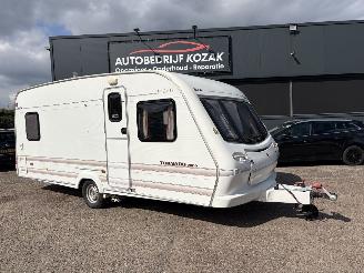 krockskadad bil caravan Elddis  Tornado 2001/3
