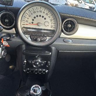 Mini One 1.6 One Business Line AIRCO picture 13