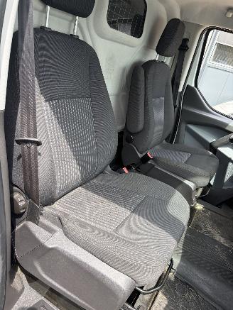 Ford Transit Custom 2.2 TDCI L1H1 Trend AIRCO picture 8
