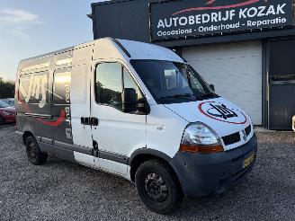 bruktbiler bedrijf Renault Master T35 2.5 DCI L2H2 AIRCO 2006/10
