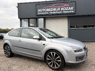 Käytettyjen passenger cars Ford Focus 1.6-16V First Edition AIRCO CRUISE PDC 2005/8