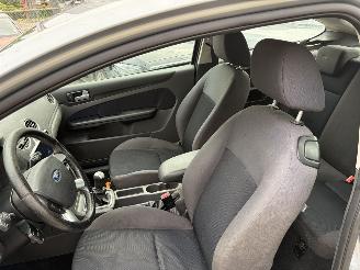 Ford Focus 1.6-16V First Edition AIRCO CRUISE PDC picture 8