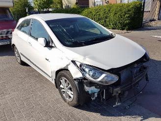 Sloopauto Hyundai I-30 1.6 CRDi 16_V VGT (GDHB5D3; GDHB5D4) 2013/7