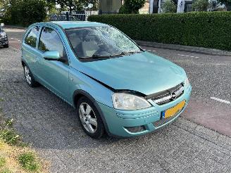Uttjänta bilar auto Opel Corsa -C 1.2-16V 2004/12