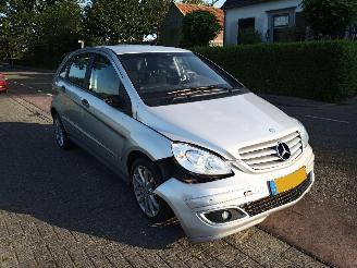 demontáž osobní automobily Mercedes B-klasse 2.0 AUT 2006/7