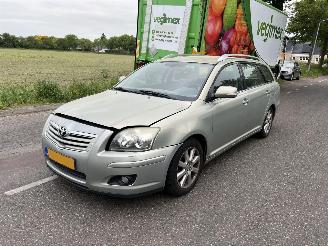 Toyota Avensis 2.0-16V picture 2