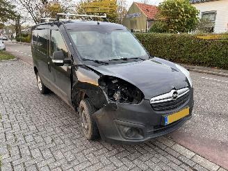 skadebil bedrijf Opel Combo VAN 1.6 CDTi 2015/7