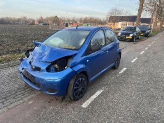 Toyota Aygo 1.0-12V picture 2