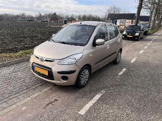 Hyundai I-10 1.2i-16V picture 2