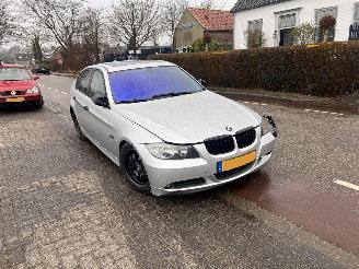  BMW 3-serie 320i 2005/4