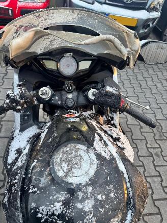 Honda VFR 1200 F DCT ABS picture 5