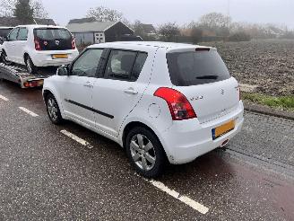 Suzuki Swift 1.3 VVT picture 4