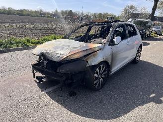 Volkswagen Golf 2.0 GTD picture 2