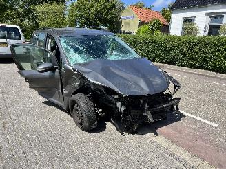 Uttjänta bilar auto Volkswagen Touran 1.2 TSi 2012/1