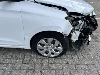 Hyundai I-20 1.2 HP i-Motion picture 9