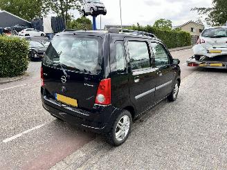 Opel Agila 1.2-16V picture 3