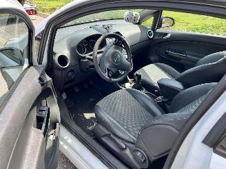 Opel Corsa 1.2-16V Cosmo picture 5