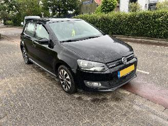 krockskadad bil auto Volkswagen Polo 1.4 TDi Blue-motion 2015/1