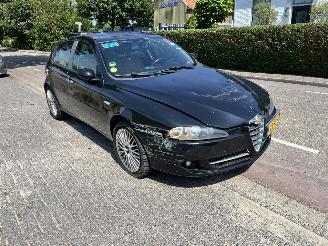 Dezmembrări autoturisme Alfa Romeo 147 1.6+16V Twinspark 2009/1