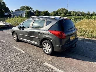 Peugeot 207 1.4 VTi XS picture 4