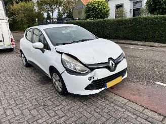 begagnad bil aanhanger Renault Clio 0.9 TCe Expression 2013/6