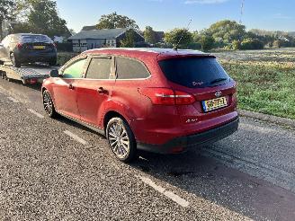 Ford Focus 1.0 Titanium Edition picture 4