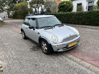 krockskadad bil auto Mini Mini ONE 1.6-16V 2005/8