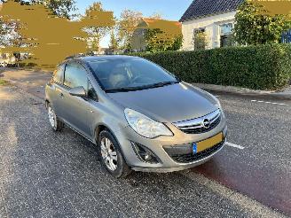 Coche accidentado Opel Corsa 1.2-16V 2013/5