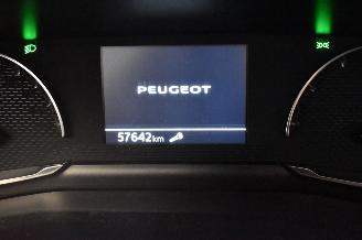 Peugeot 208 1.2 PureTech Active picture 32