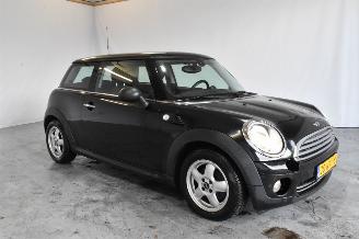 krockskadad bil auto Mini One  2010/8