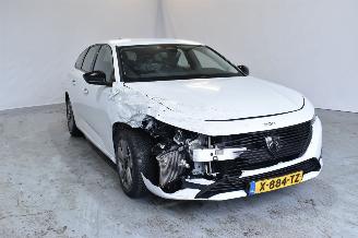 damaged passenger cars Peugeot 308 1.2 PT Act. Pack Bns 2024/2