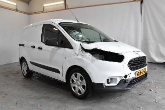 krockskadad bil bedrijf Ford Transit COURIER 2023/8