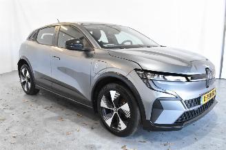 Schadeauto Renault Mégane EV40 B.C. Equilibre 2024/1