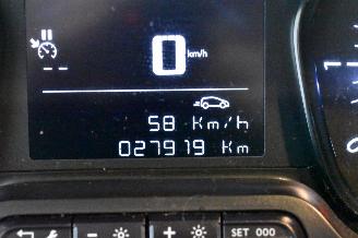 Peugeot Expert 2.0 BlueHDI 145 Senamp;S picture 26